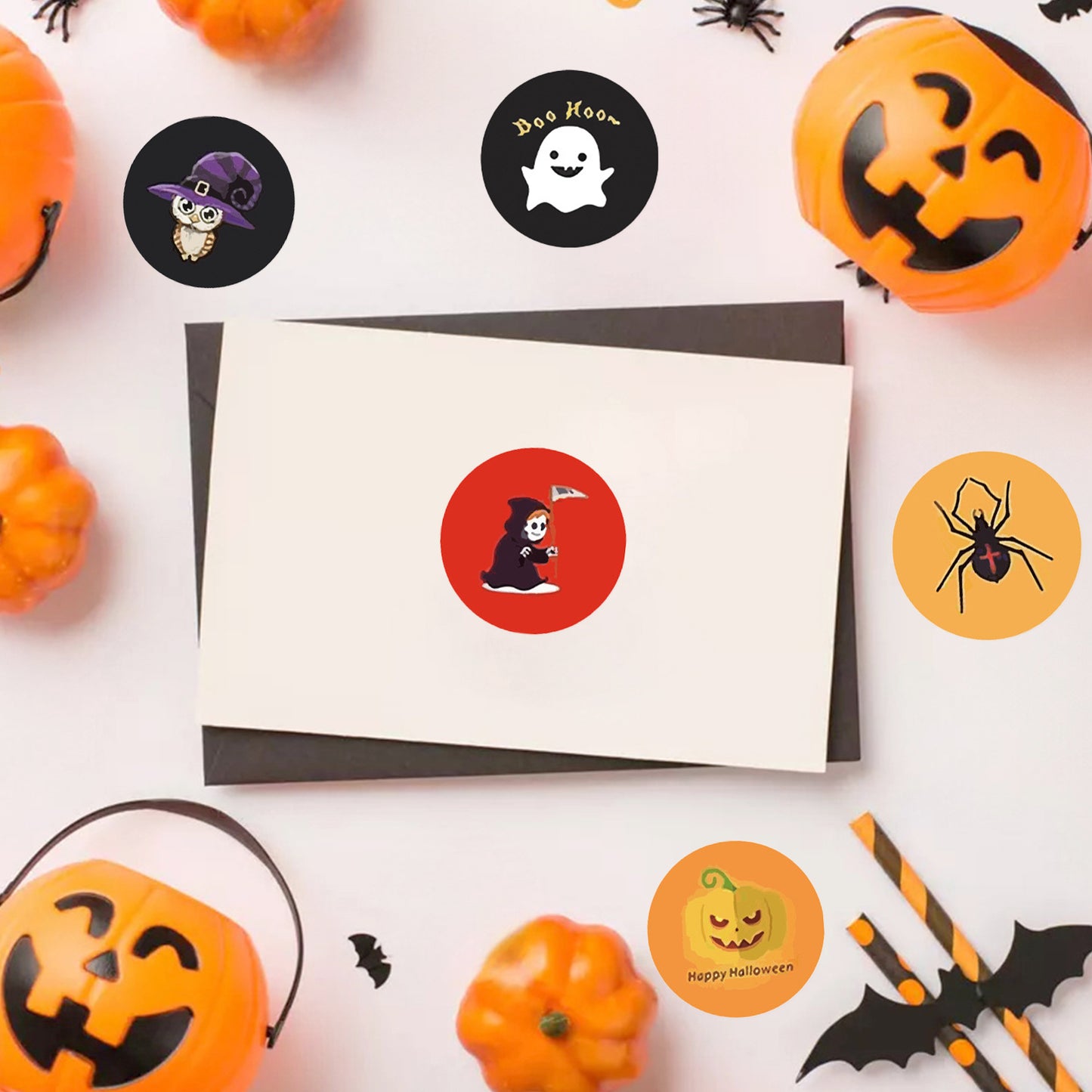 G2PLUS Halloween Stickers, 1000PCS Halloween Stickers for Kids, 1.5'' Round Happy Halloween Stickers, 16 Designs Halloween Pumpkin Bat Spider Ghost Stickers for Trick or Treat, Halloween Party Favors